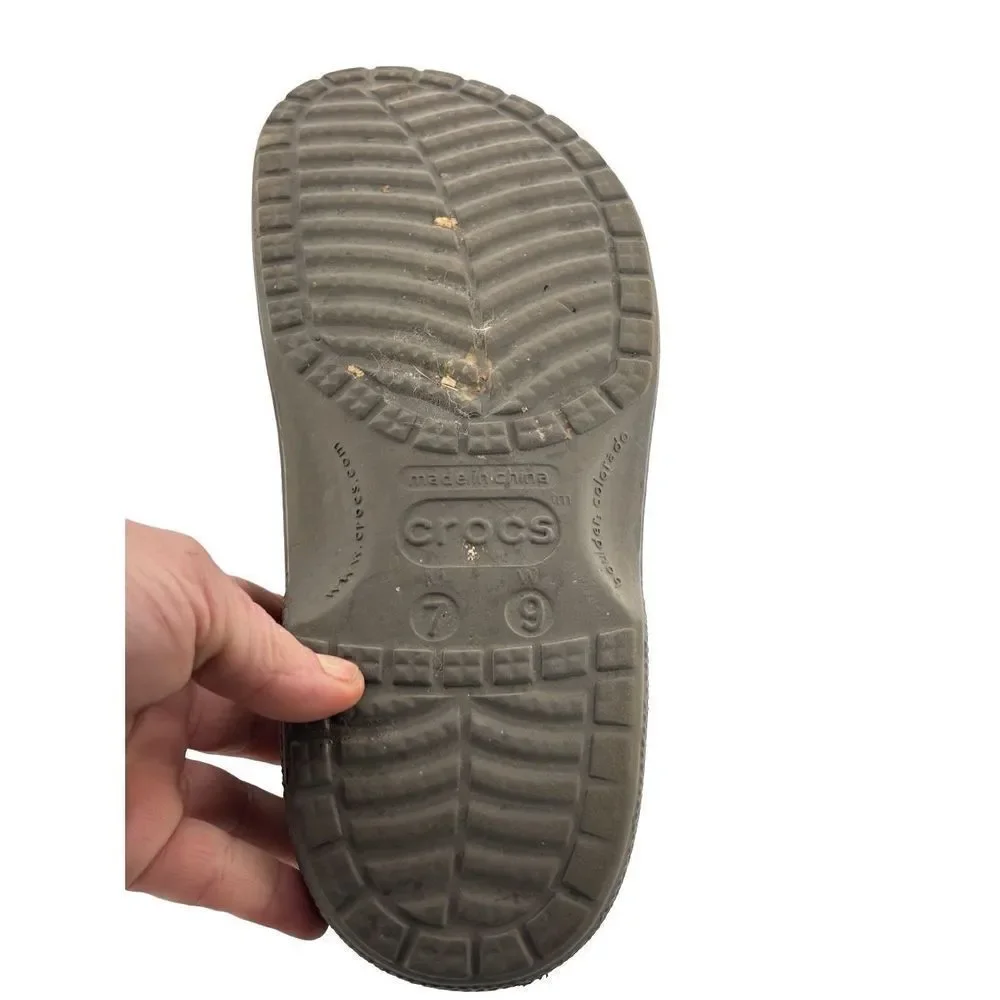 Crocs  size 7 women’s 9 men’s